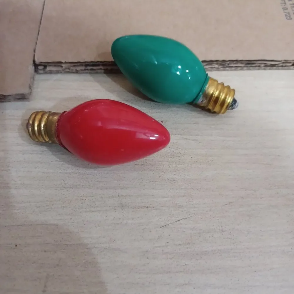 Lot Of 200 Vintage C7 Christmas Light Bulbs 100 Red 100 Green String Light